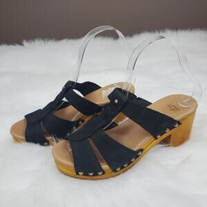 UGG Size 6 Jennie Black Nubuck T-Strap Studded Platform Sandal